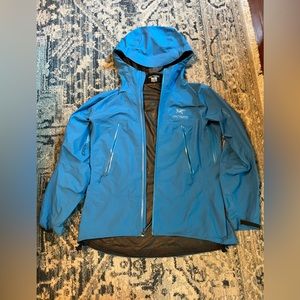 Women’s Large Arc’teryx Alpha SL
